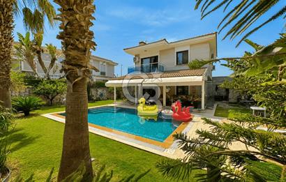 ÇEŞME ALAÇATI GÖBENE'DE SATILIK MÜSTAKİL 3+1 HAVUZLU VİLLA