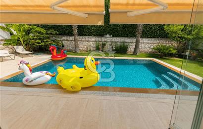 ÇEŞME ALAÇATI GÖBENE'DE SATILIK MÜSTAKİL 3+1 HAVUZLU VİLLA