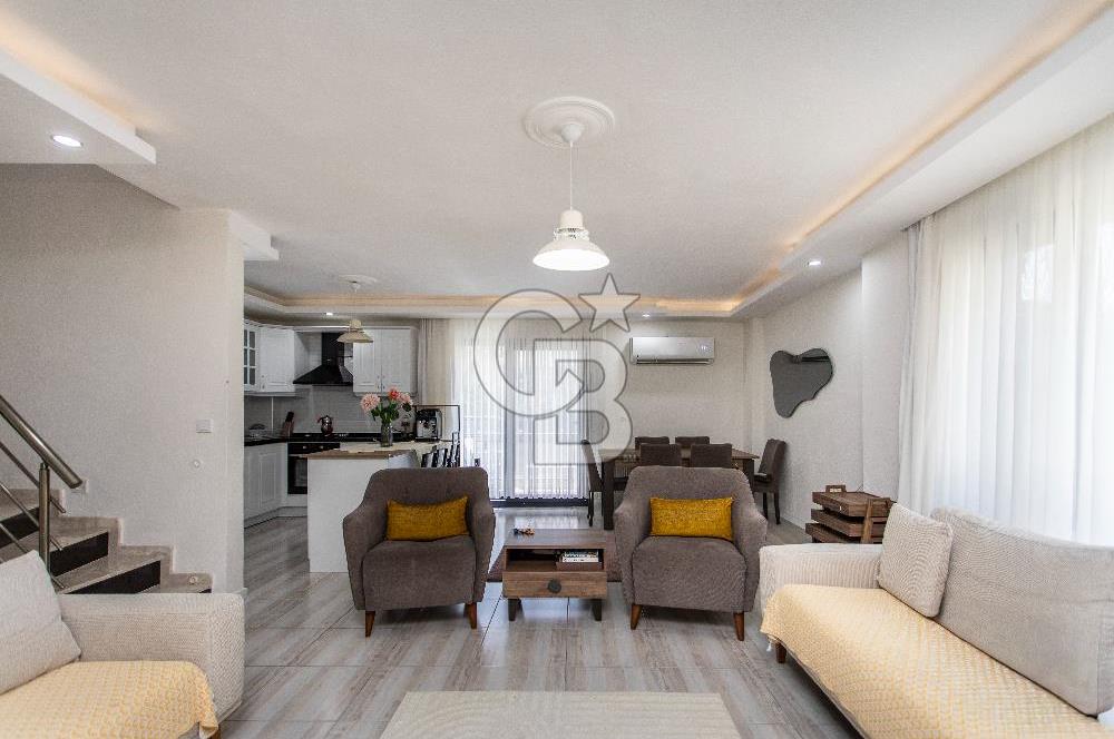 Foça Hacıveli Mah. Satılık 3+1 Bahçeli Geniş Dubleks Villa