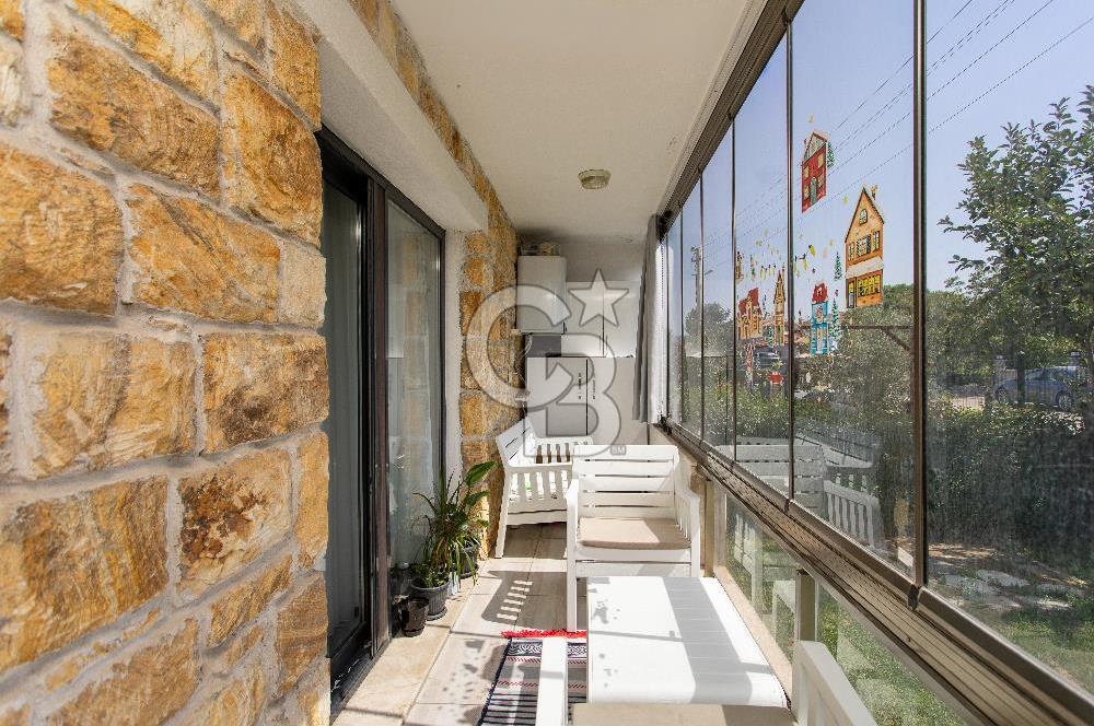 Foça Hacıveli Mah. Satılık 3+1 Bahçeli Geniş Dubleks Villa