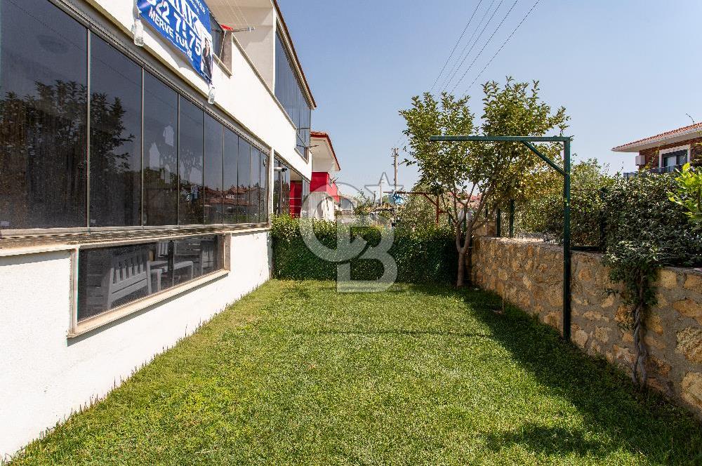 Foça Hacıveli Mah. Satılık 3+1 Bahçeli Geniş Dubleks Villa