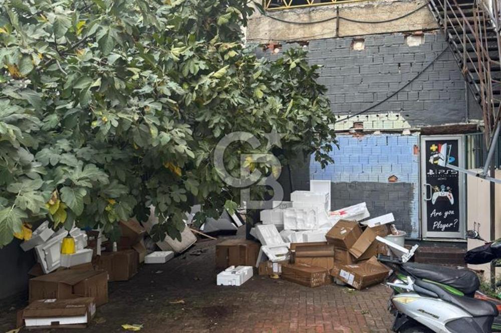 Ümraniye Çarşıda Merkezi konumda satılık arsa