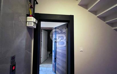 Bayraklı Gümüşpala'da Deniz Manzaralı Kiralık 2+1 Daire