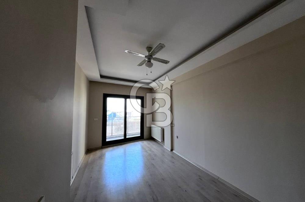 Bayraklı Gümüşpala'da Deniz Manzaralı Kiralık 2+1 Daire