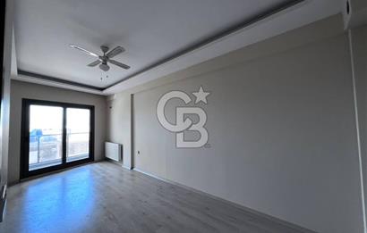 Bayraklı Gümüşpala'da Deniz Manzaralı Kiralık 2+1 Daire