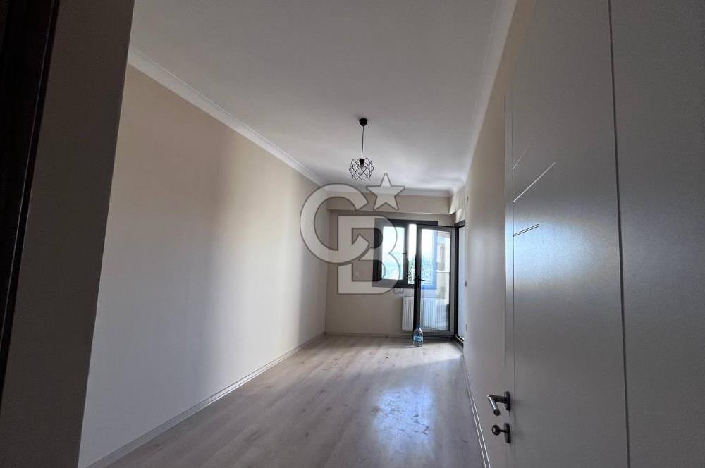 Bayraklı Gümüşpala'da Deniz Manzaralı Kiralık 2+1 Daire