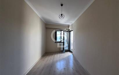 Bayraklı Gümüşpala'da Deniz Manzaralı Kiralık 2+1 Daire