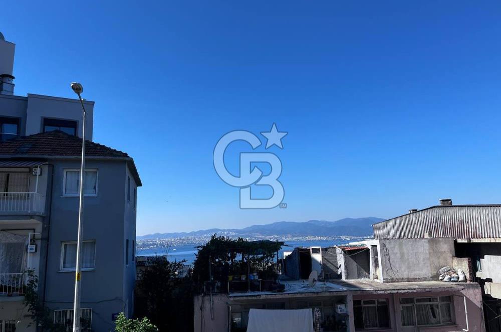 Bayraklı Gümüşpala'da Deniz Manzaralı Kiralık 2+1 Daire