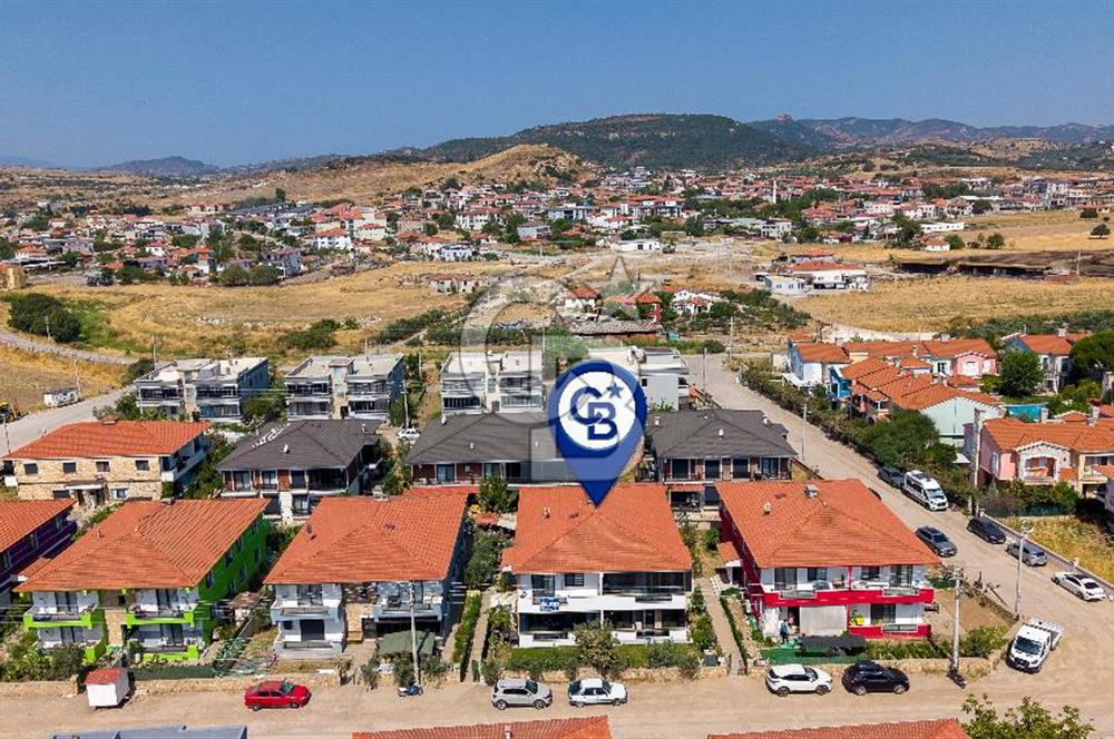 Foça Hacıveli Mah. Satılık 3+1 Bahçeli Geniş Dubleks Villa