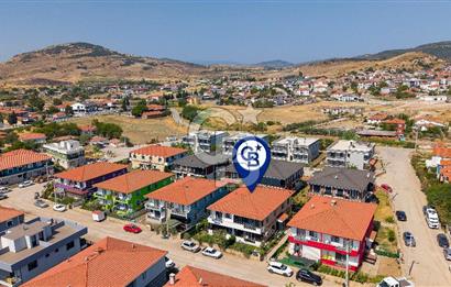 Foça Hacıveli Mah. Satılık 3+1 Bahçeli Geniş Dubleks Villa