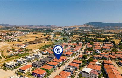 Foça Hacıveli Mah. Satılık 3+1 Bahçeli Geniş Dubleks Villa