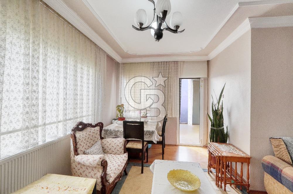 Bornova Atatürk Mahallesi Yavuz Caddesi Yakını 2+1 Satılık Daire