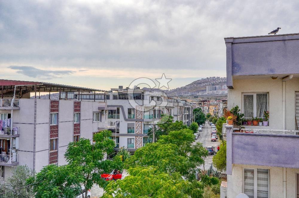 Bornova Atatürk Mahallesi Yavuz Caddesi Yakını 2+1 Satılık Daire