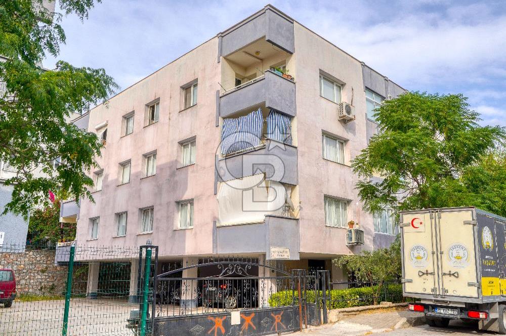 Bornova Atatürk Mahallesi Yavuz Caddesi Yakını 2+1 Satılık Daire