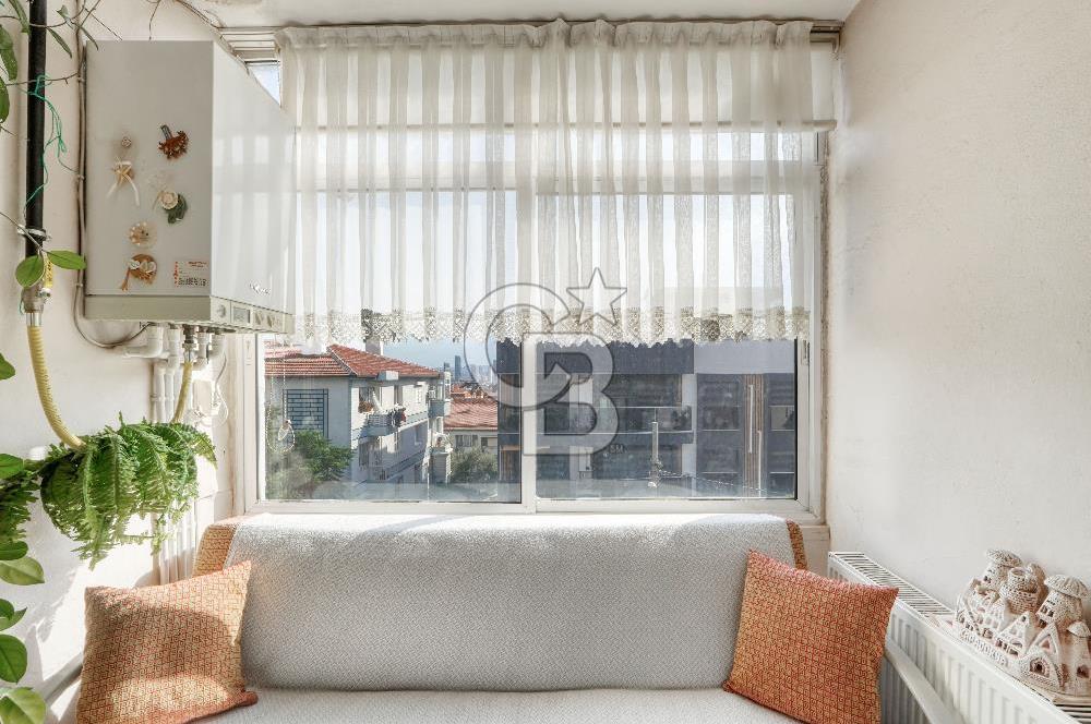 Bornova Atatürk Mahallesi Yavuz Caddesi Yakını 2+1 Satılık Daire