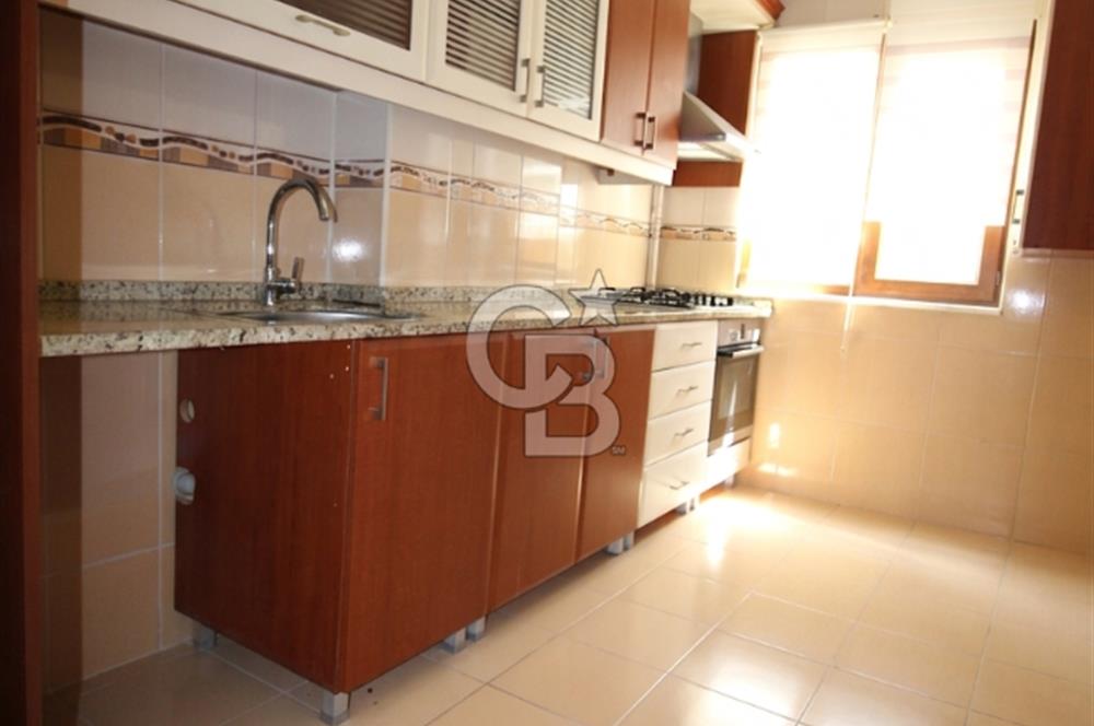 Ümraniye Namık Kemal Mh 3+1 Ara Kat Balkonlu Kiralık Daire