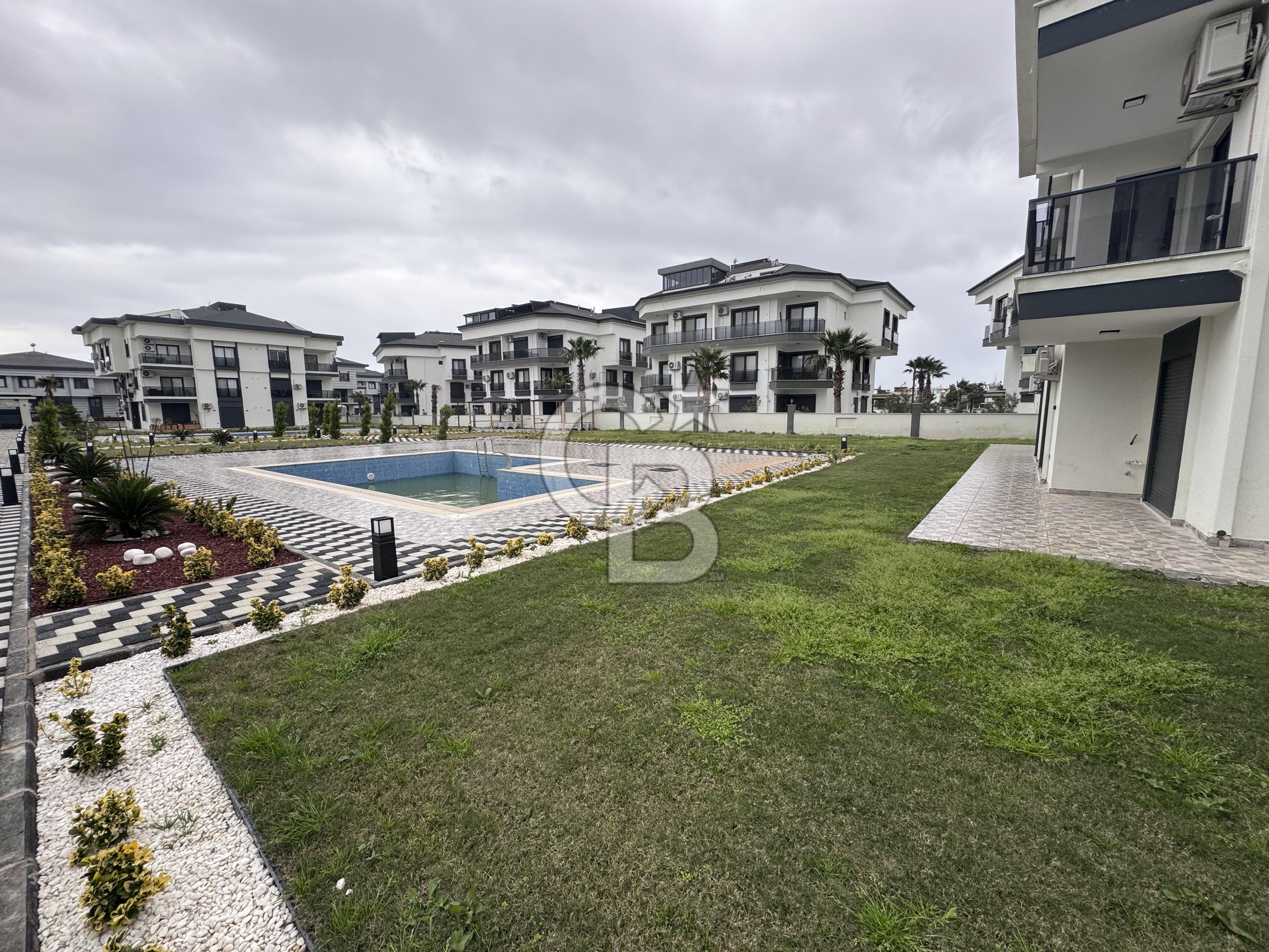 DİDİM MERKEZ HAVUZLU SİTEDE KÖŞEBAŞI ÖN CEPHE 3+1 DUBLEKS DAİRE