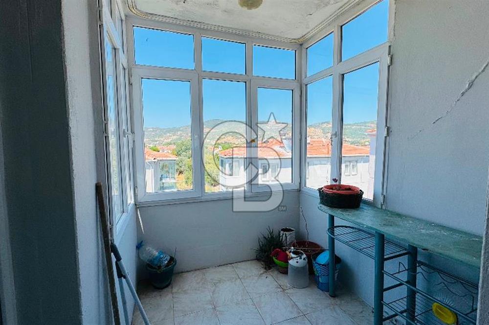Foça Atatürk Mah. Kiralık 2+1 Daire