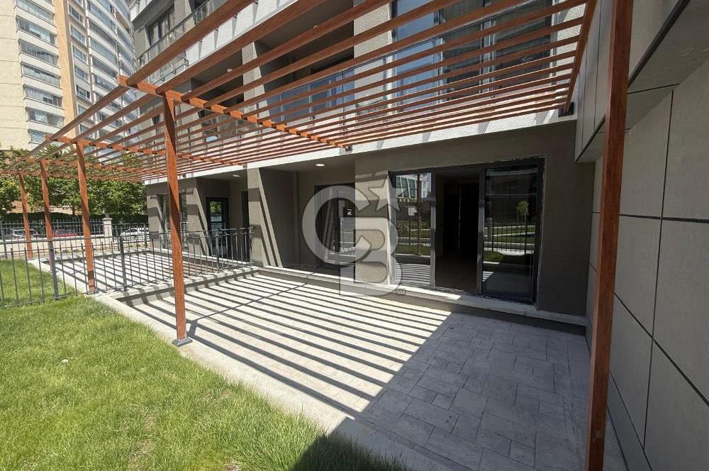 RELAX CADDE'DE GENİŞ BAHÇE KULLANIMLI LÜKS 1+1 KİRALIK DAİRE