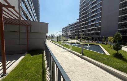 RELAX CADDE'DE GENİŞ BAHÇE KULLANIMLI LÜKS 1+1 KİRALIK DAİRE