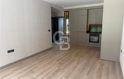 RELAX CADDE'DE GENİŞ BAHÇE KULLANIMLI LÜKS 1+1 KİRALIK DAİRE