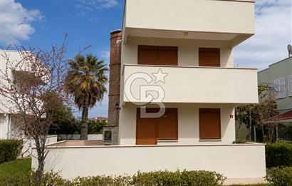 GÜRE'DE DENİZE 50 METRE SATILIK VİLLA