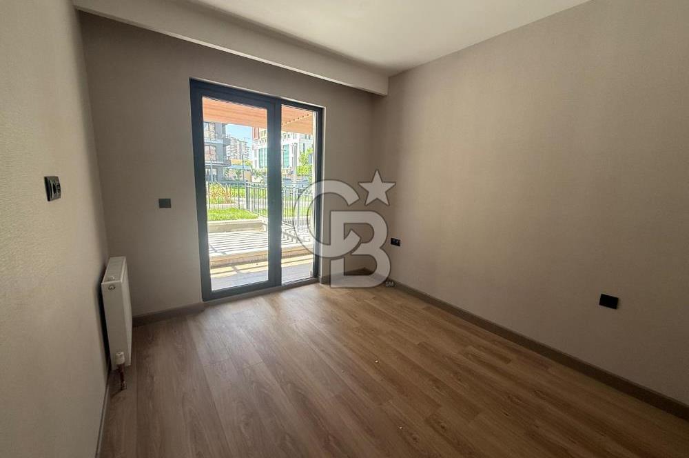 RELAX CADDE'DE GENİŞ BAHÇE KULLANIMLI LÜKS 1+1 KİRALIK DAİRE