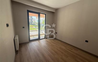 RELAX CADDE'DE GENİŞ BAHÇE KULLANIMLI LÜKS 1+1 KİRALIK DAİRE