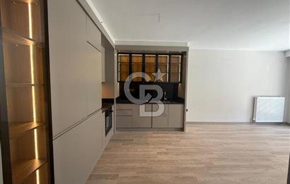 RELAX CADDE'DE GENİŞ BAHÇE KULLANIMLI LÜKS 1+1 KİRALIK DAİRE
