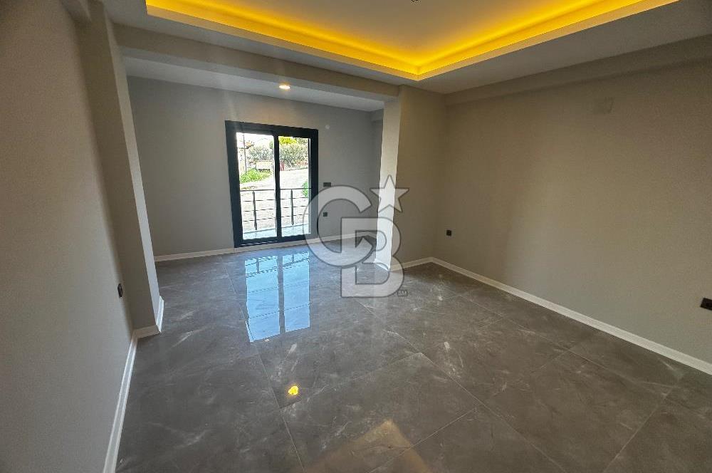Urla Yelaltı’nda teraslı,seçkin tripleks ikiz villa