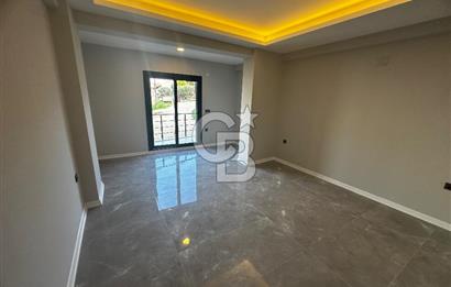 Urla Yelaltı’nda teraslı,seçkin tripleks ikiz villa