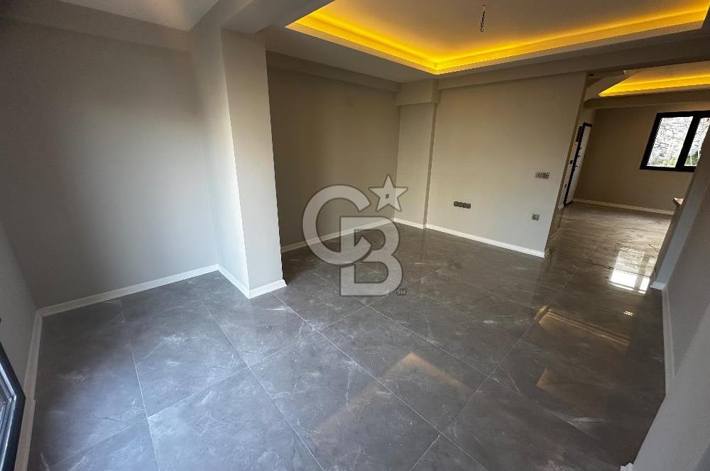 Urla Yelaltı’nda teraslı,seçkin tripleks ikiz villa