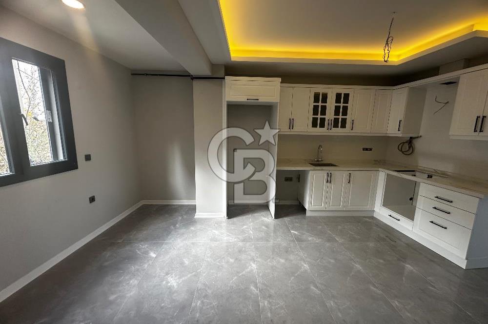 Urla Yelaltı’nda teraslı,seçkin tripleks ikiz villa