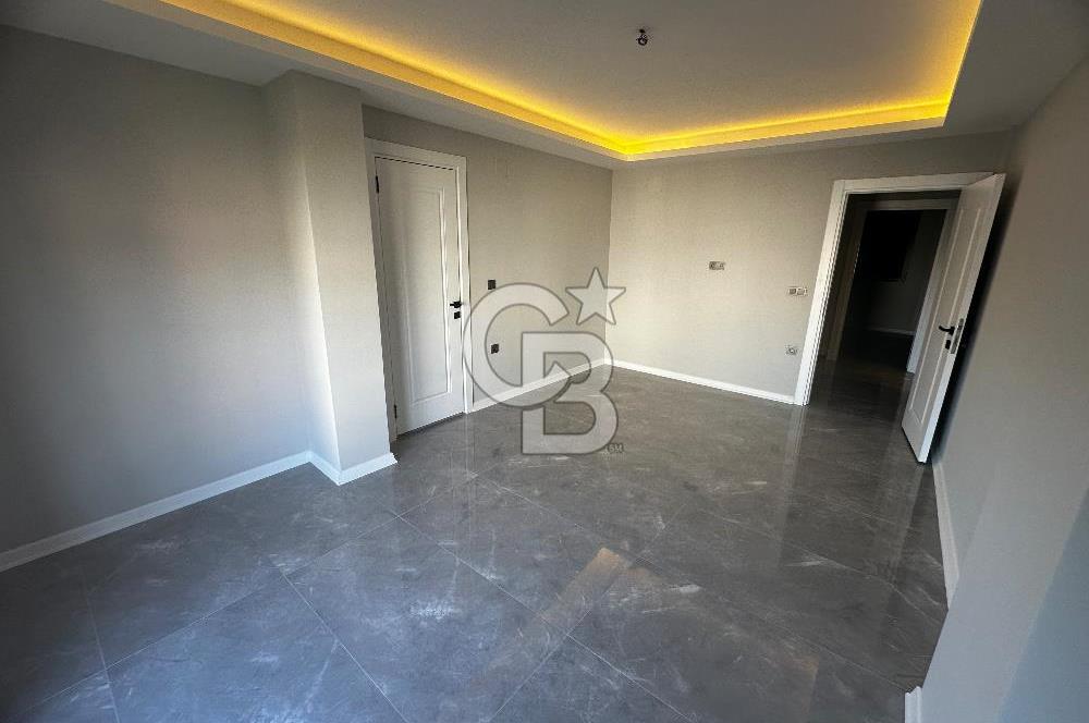 Urla Yelaltı’nda teraslı,seçkin tripleks ikiz villa