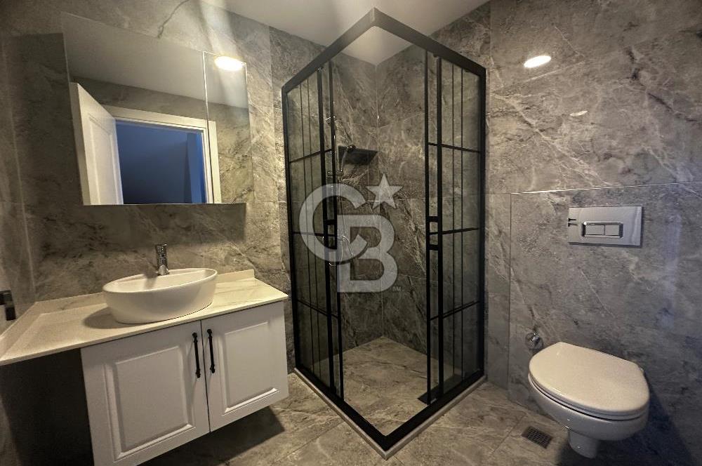 Urla Yelaltı’nda teraslı,seçkin tripleks ikiz villa
