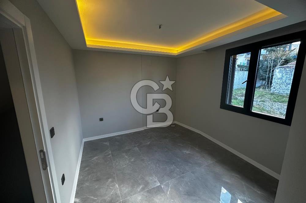 Urla Yelaltı’nda teraslı,seçkin tripleks ikiz villa
