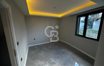 Urla Yelaltı’nda teraslı,seçkin tripleks ikiz villa