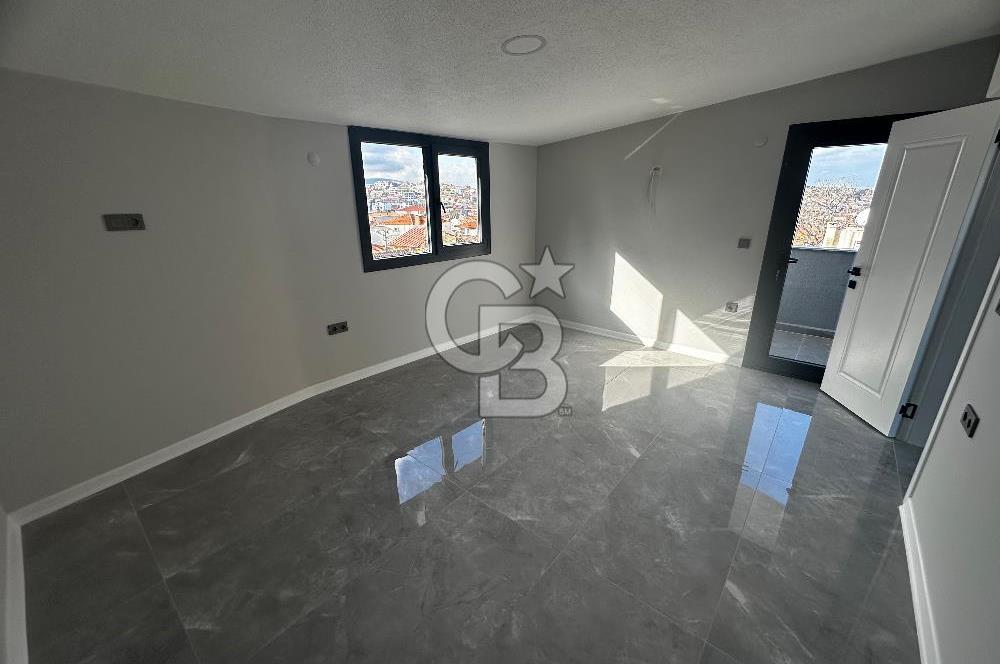 Urla Yelaltı’nda teraslı,seçkin tripleks ikiz villa