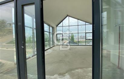 BAĞDAT ÖNİZ'DE YÜKSEK DEĞERLİ 60 M² KİRALIK DÜKKAN