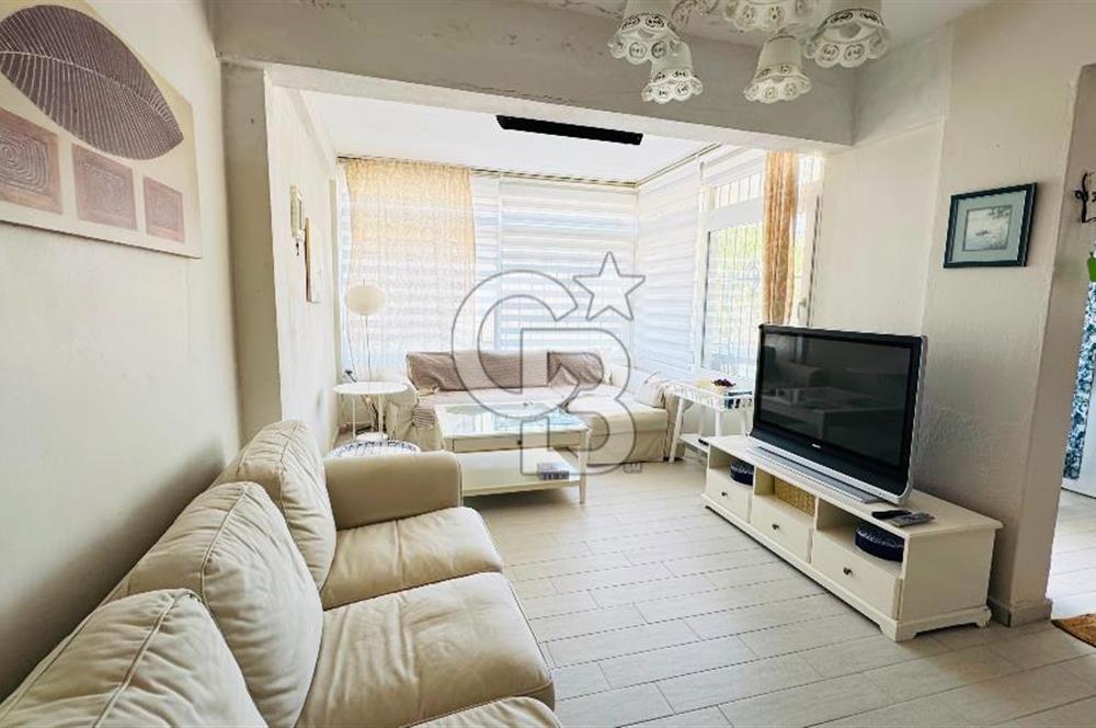 Foça Denizkentte Eşyalı Kiralık Deniz Manzaralı 4+1 Villa