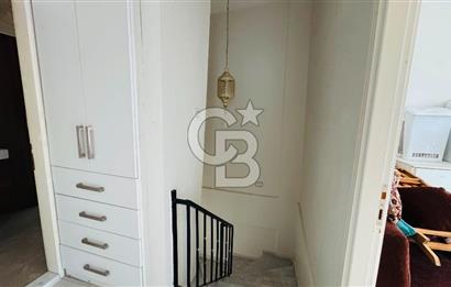 Foça Denizkentte Eşyalı Kiralık Deniz Manzaralı 4+1 Villa