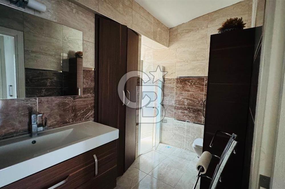 Foça Denizkentte Eşyalı Kiralık Deniz Manzaralı 4+1 Villa