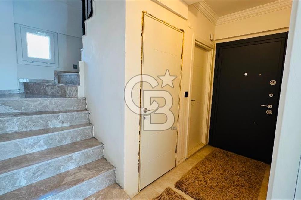 Foça Bağarası Kazım Dirik Mah. Eşyalı Kiralık 3+1 Havuzlu Villa