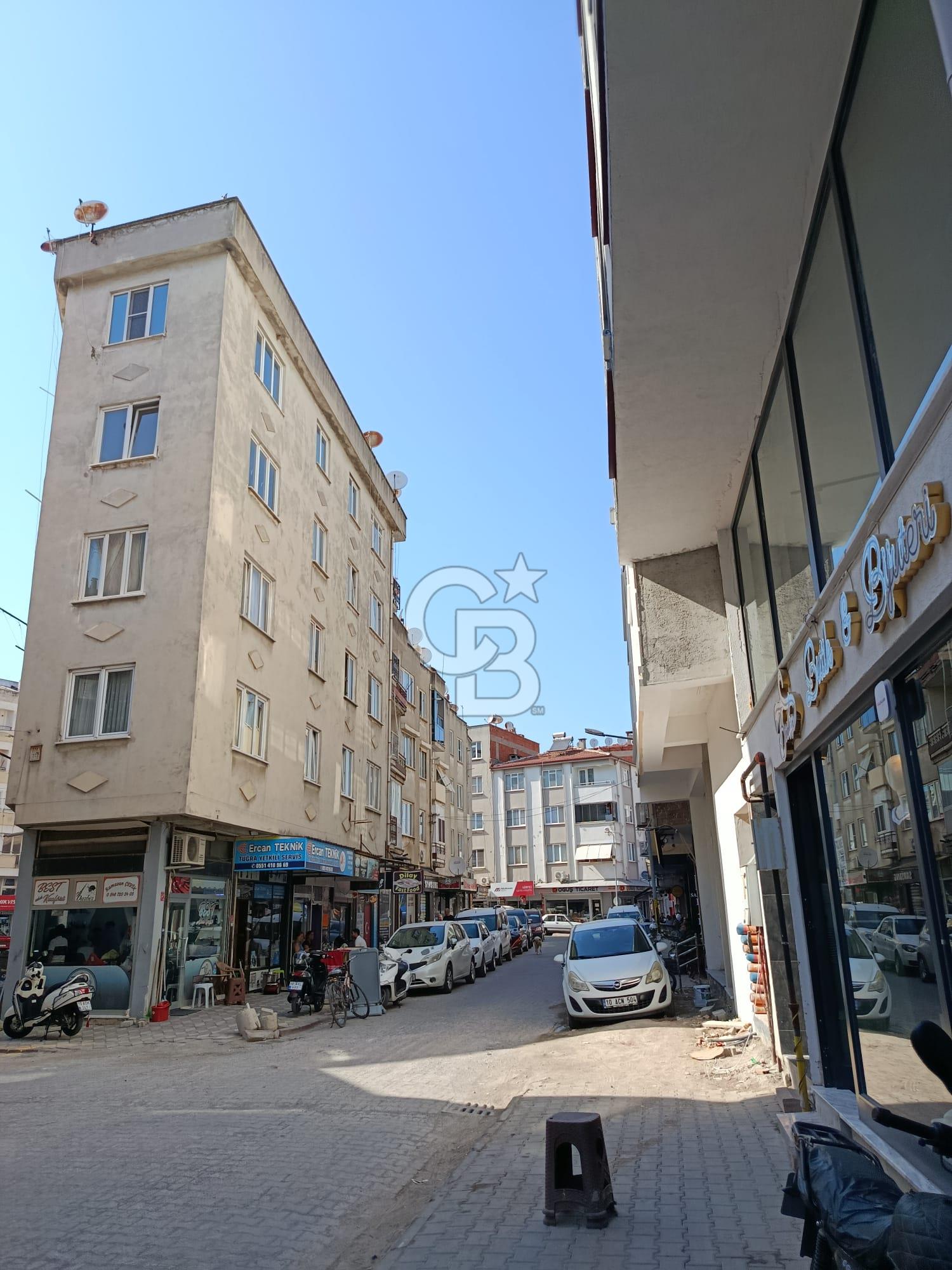 EDREMİT MERKEZDE 2+1 ARA KAT KOMPLE YENİLENMİŞ KİRALIK DAİRE