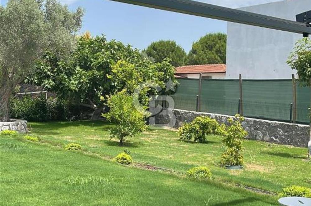 Umutköy Çiftlik Evlerinde Yatay Mimari 4+1 Müstakil Yaşam