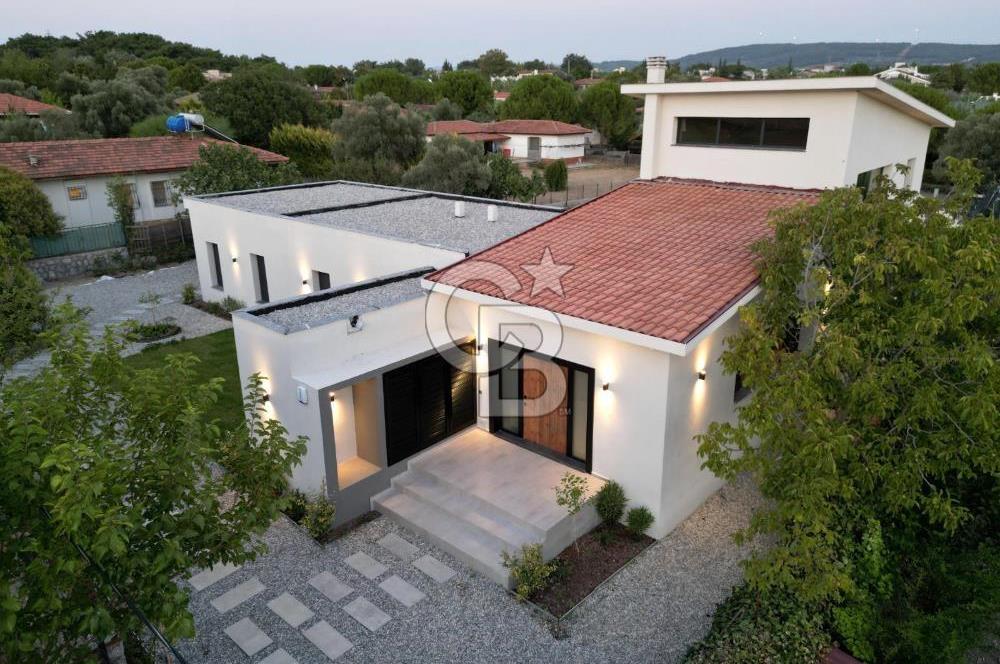 Umutköy Çiftlik Evlerinde Yatay Mimari 4+1 Müstakil Yaşam