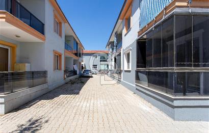 Foça Bağarası Hacıveli Mah. Bulut Sitesinde Satılık 2+1 Daire