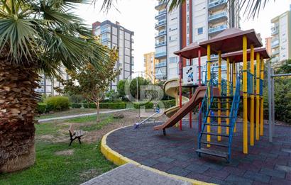 Karşıyaka Yüksek Vadi Evlerinde Satılık 2+1 Daire