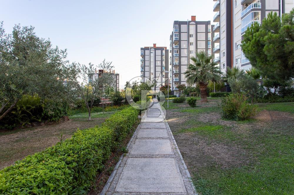 Karşıyaka Yüksek Vadi Evlerinde Satılık 2+1 Daire