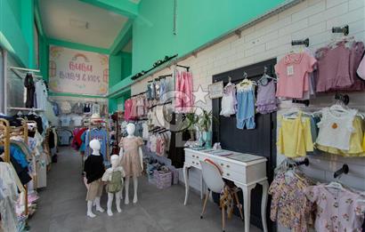 Foça Bağarası Ana Cadde Üzerinde Devren Kiralık Dükkan Mağaza